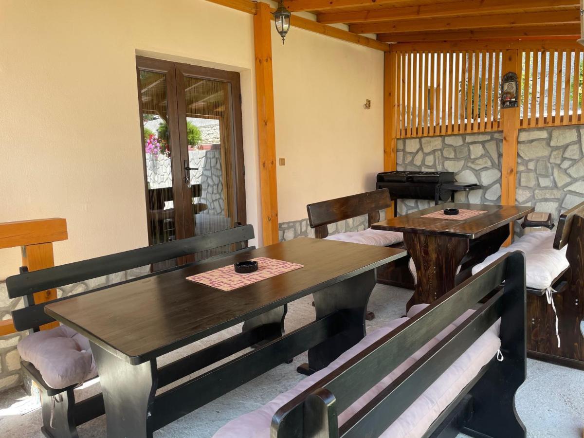 Saint Maria Guest House Velingrad Exterior foto